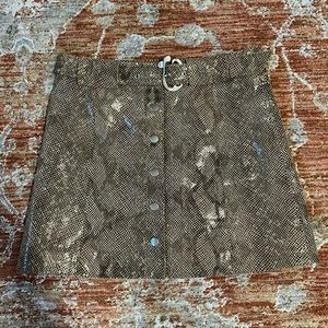 NWOT Zara snake print skirt